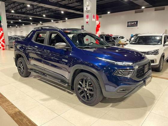 FIAT TORO 2.0 16V TURBO DIESEL ULTRA 4WD AT9 FIAT TORO 2.0 16V TURBO DIESEL ULTRA 4WD AT9